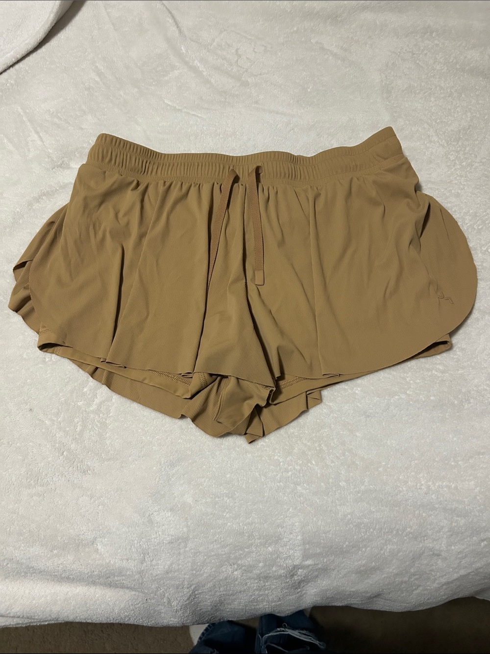 Women’s Casual Drawstring shorts in a Tan